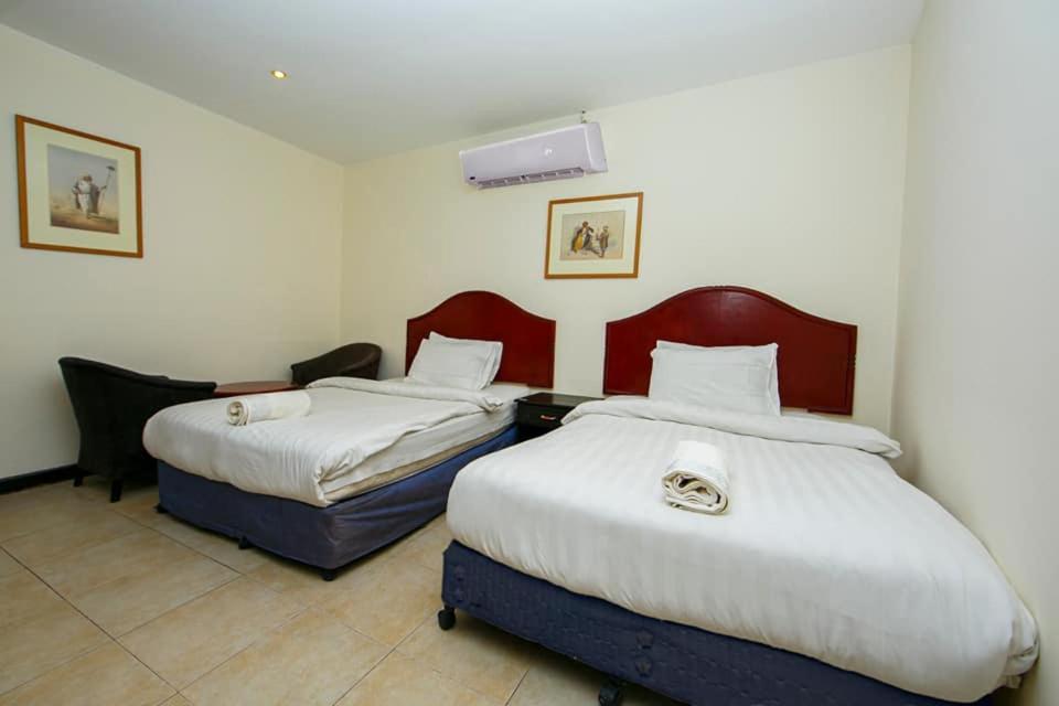 Bahrain Plaza Hotel Manama Luaran gambar
