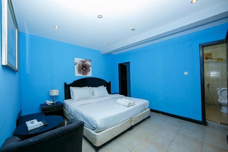 Bahrain Plaza Hotel Manama Luaran gambar
