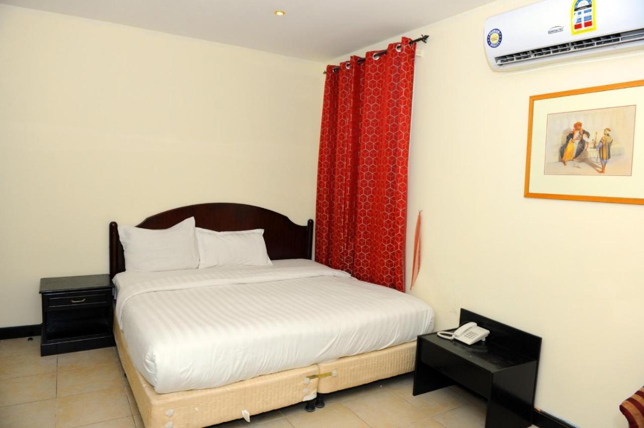 Bahrain Plaza Hotel Manama Luaran gambar