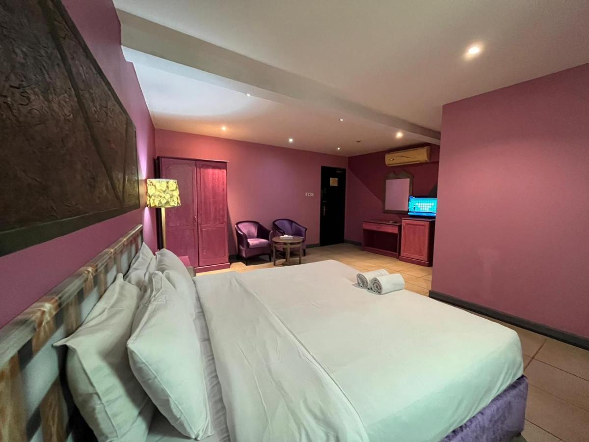 Bahrain Plaza Hotel Manama Luaran gambar
